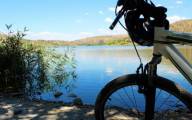 Odkryj uroki jeziora: ścieżki rowerowe i inne atrakcje, które warto poznać